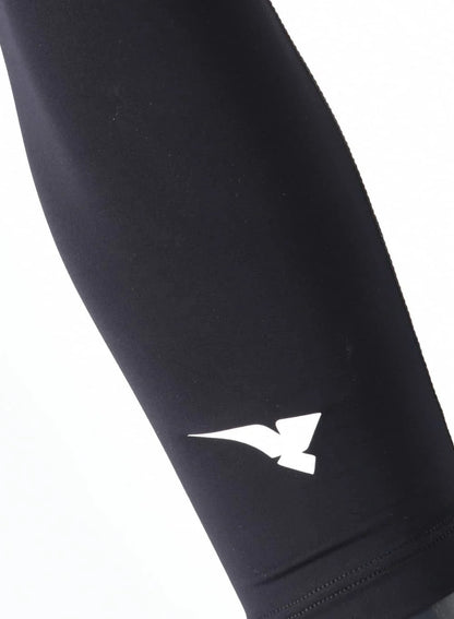 Aguila Sleeves