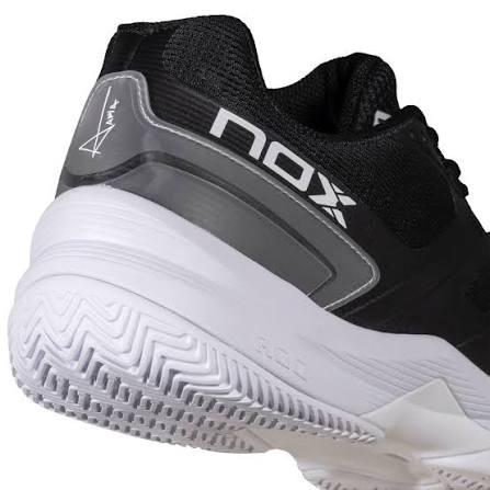 NOX AT10 PRO BLACK/WHITE SHOES