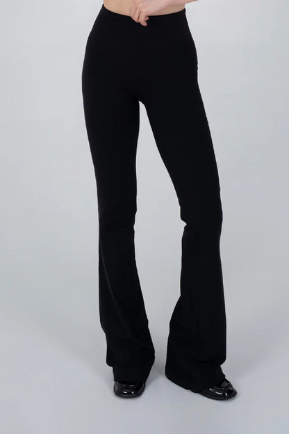 Aguila FitFlare Pant