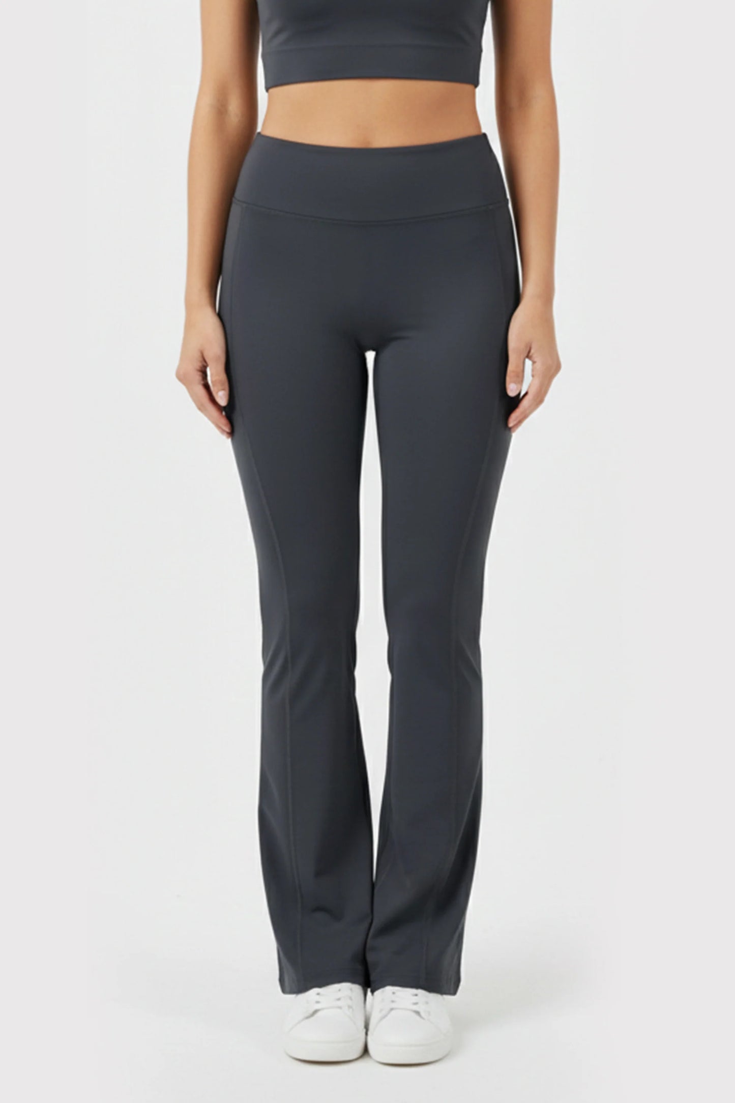 Aguila FitFlare Pant