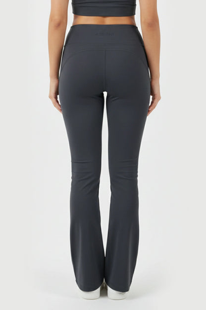 Aguila FitFlare Pant